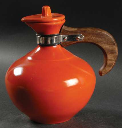 El Patio Red (Glossy) Metal or Wood Handle Carafe & Lid