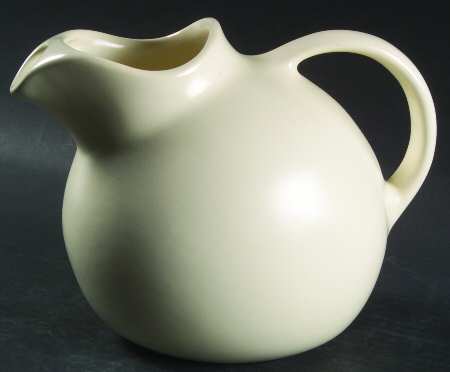 El Patio White (Matte) Water Jug