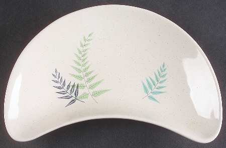 Fern Dell Crescent Salad Plate