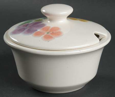 Floral (USA, Rim Shape) Round Gravy Boat & Lid
