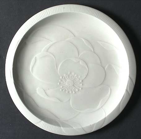 Floral Sculptures White Luncheon Plate