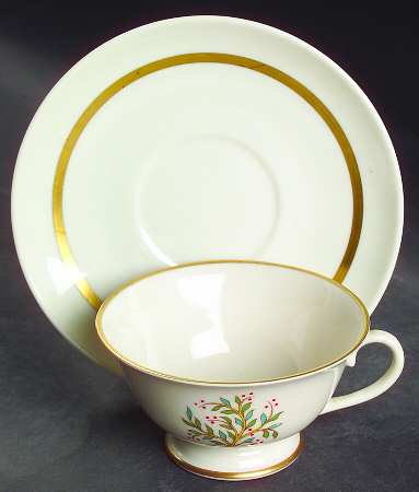 Fremont (No Trim) Footed Cup & Saucer Set