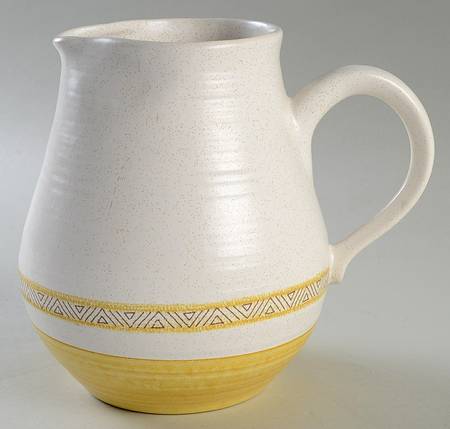 Hacienda Gold (USA) 56 Oz Pitcher