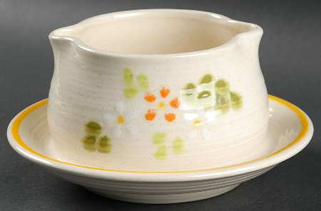 Honeydew Gravy Boat with Attached Underplate