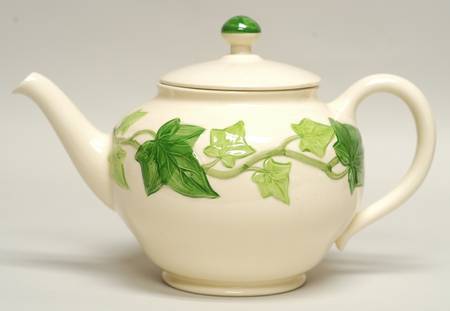 Ivy (American) Teapot & Lid