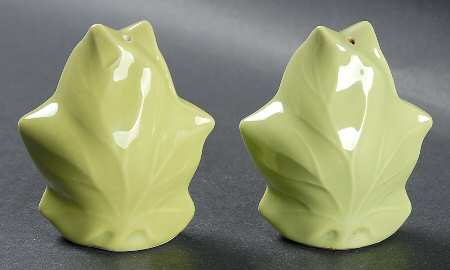 Ivy (American) Salt & Pepper Set
