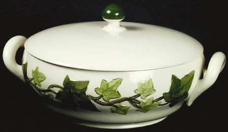 Ivy (American) 1.5 Qt Round Covered Casserole