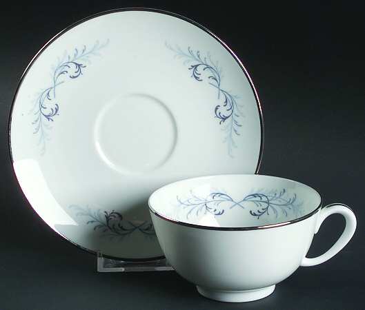 Lucerne Footed Cup & Saucer Set