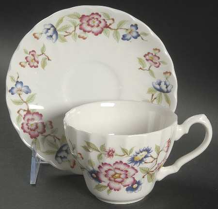 Mandarin Flat Cup & Saucer Set