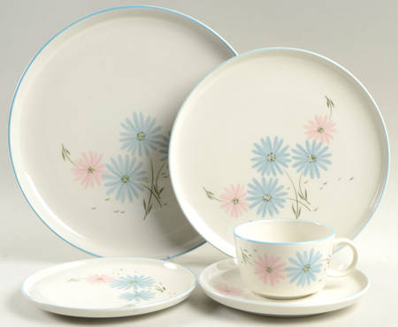 Maytime 5 Piece Place Setting