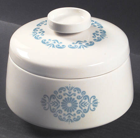 Medallion Blue 1.5 Qt Round Covered Casserole