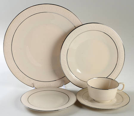 Moon Glow 40 Piece Estate Set