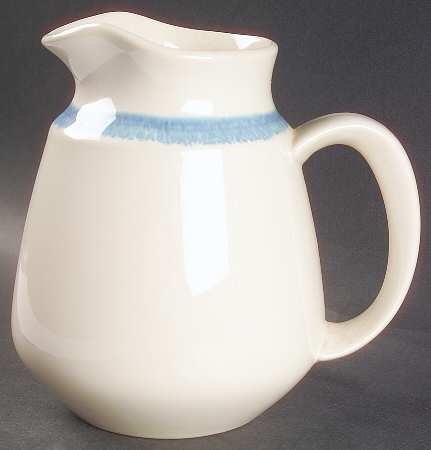 Moondance 32 Oz Pitcher