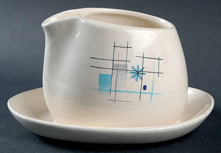 Oasis Gravy Boat with Attached Underplate