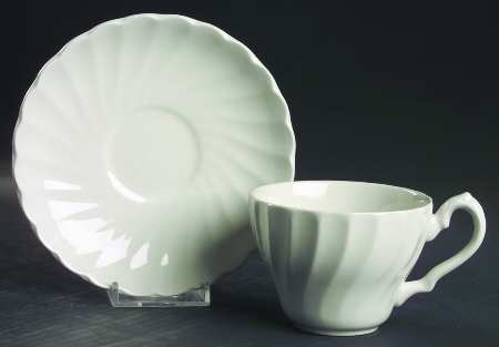 Old Chelsea Flat Cup & Saucer Set