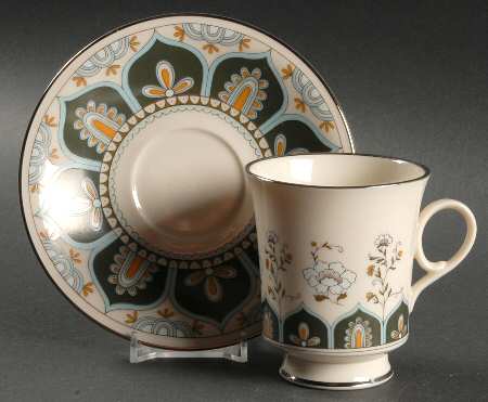 Ondine Footed Cup & Saucer Set