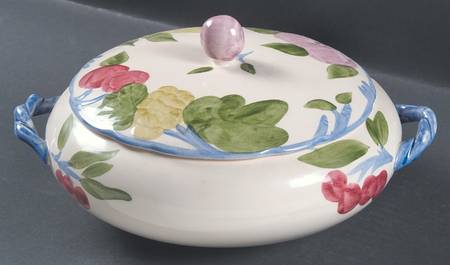Orchard Glade Round Covered Vegetable