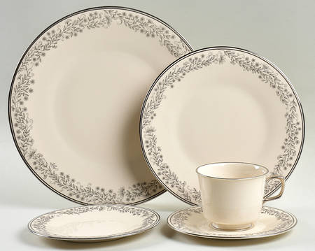 Overture 5 Piece Place Setting