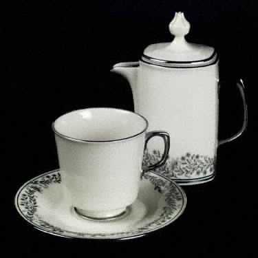 Overture Creamer & Lid