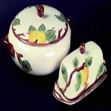 Peach Tree Round Covered Vegetable