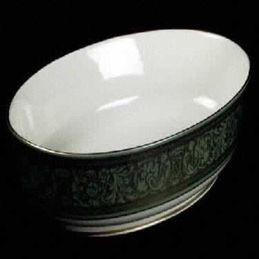 Renaissance Crown 9" Oval Vegetable Bowl
