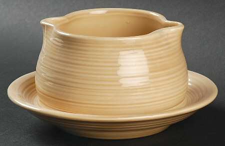 Reflections Sand Gravy Boat with Attached Underplate