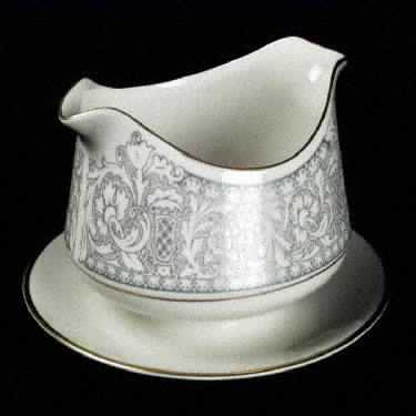 Renaissance Grey Gravy Boat with Attached Underplate