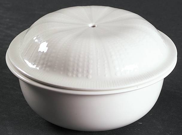 Sea Sculptures White Individual Casserole & Lid