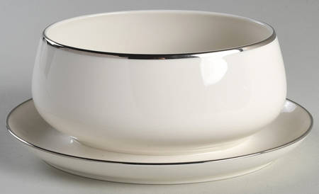 Simplicity Gravy Boat with Attached Underplate