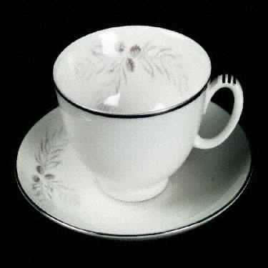 Snow Pine Flat Cup & Saucer Set