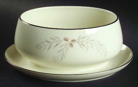 Snow Pine Gravy Boat with Attached Underplate