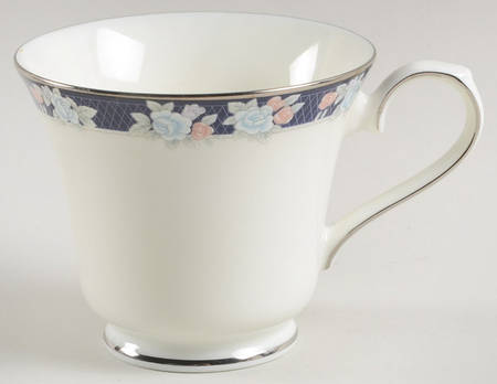 St Claire Footed Cup