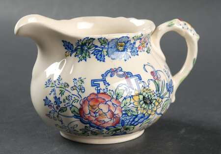 Strathmore Creamer