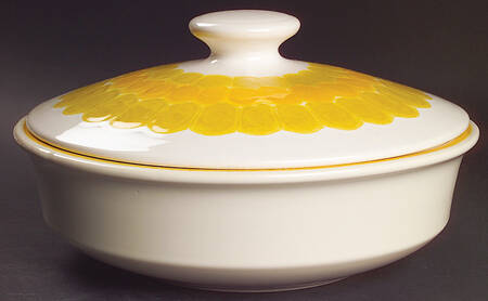 Sundance (USA) 3 Quart Round Covered Casserole