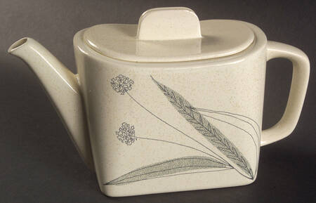 Trio Teapot & Lid