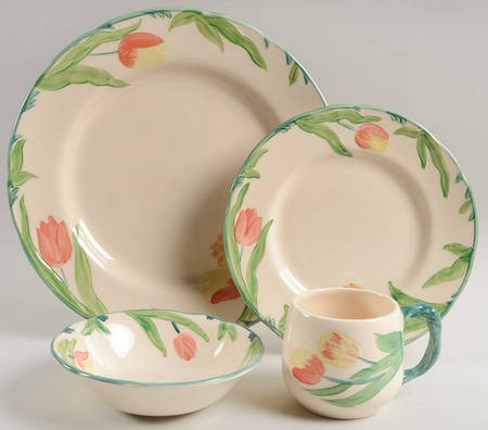 Tulip 4 Piece Place Setting