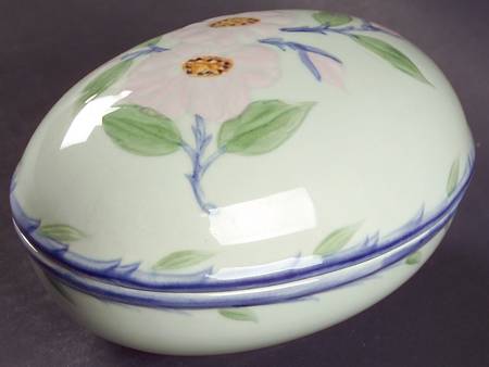Twilight Rose Small Egg Box & Lid