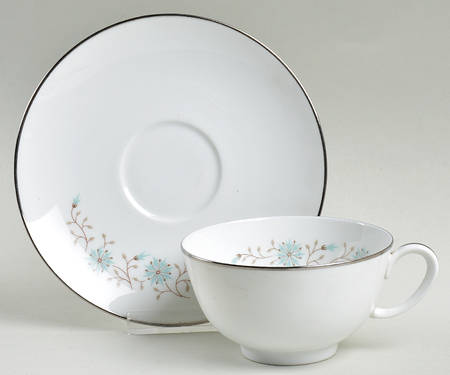 Valencia Footed Cup & Saucer Set