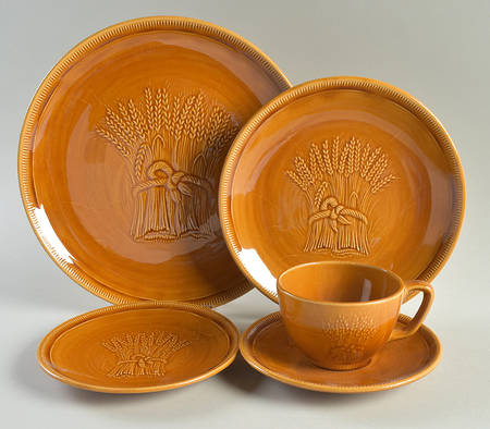 Wheat Golden Brown (Harvest) 5 Piece Place Setting
