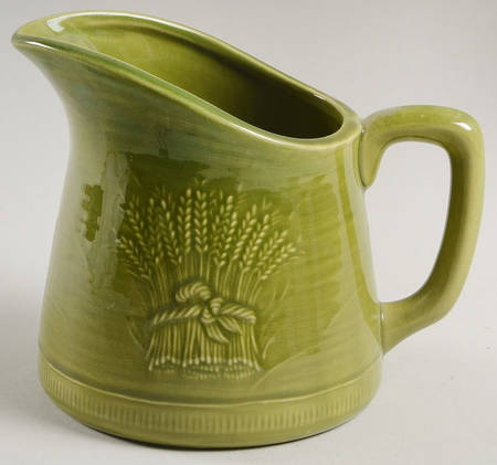 Wheat Green (Winter Green) 20 Oz Pitcher