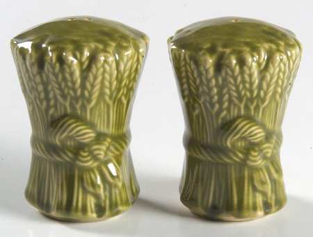 Wheat Green (Winter Green) Salt & Pepper Set