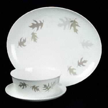Whirl A Gig Gravy Boat with Attached Underplate