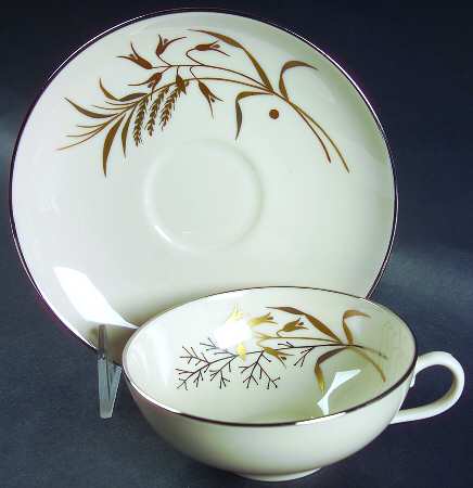 Winter Bouquet Flat Cup & Saucer Set