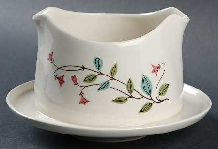 Winsome Gravy Boat with Attached Underplate