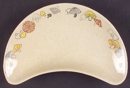 Woodlore Crescent Salad Plate