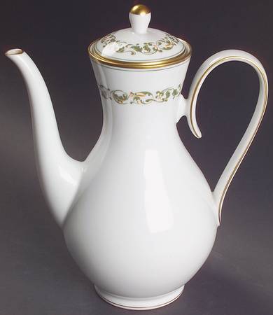 Camelot Coffee Pot & Lid