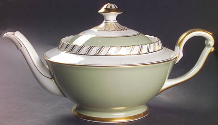 Celadonia Green Teapot & Lid