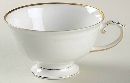 Crest Footed Cup