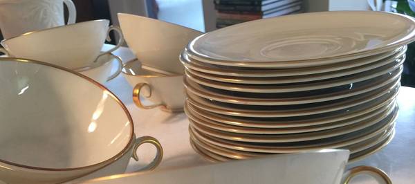 Dorette Flat Cream Soup Bowl & Saucer Set