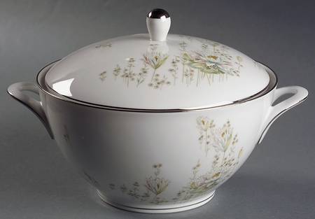 Fontana Reproduction Round Covered Vegetable